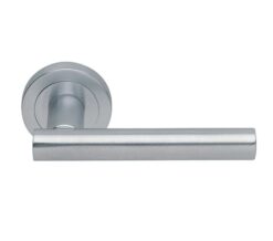 Manital Calla Door Handles On Round Rose, Satin Chrome (sold in pairs)