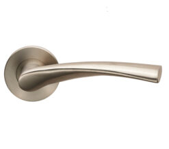 Eurospec Breeze Door Handles On Slim Fit 6mm Rose - Grade 304 Satin Stainless Steel