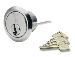 Eurospec 10 Pin Universal Rim Cylinder (32mm Diameter), Polished Brass, Polished Chrome OR Satin Chrome