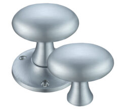 Oval Rim Door Knobs, Satin Chrome (sold in pairs)