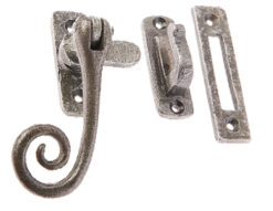 Jedo Collection Valley Forge Curly Tail Casement Window Fastener (90mm x 55mm), Pewter Patina
