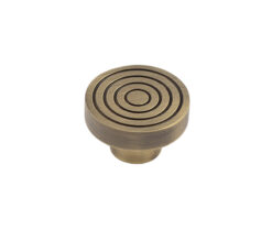 Frelan Hardware Hoxton Murray Reeded Cupboard Door Knob (40mm), Antique Brass - HOX1140AB