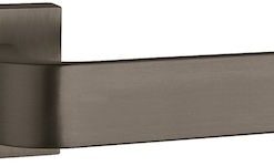 Atlantic Tupai Rapido Curvaline Turis Designer Door Handles On Square Rose, Titanium - T2732STT (sold in pairs)