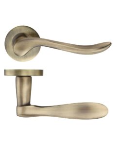 ZPZ240FB
LINCOLN LEVER ON ROUND ROSE