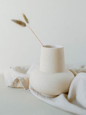 Art Ceramic Vase in White (Demo)