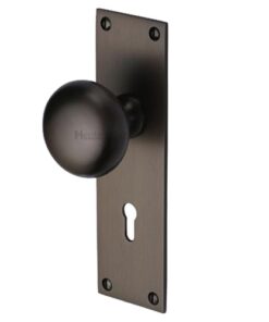 Heritage Brass Balmoral Low Profile Door Knobs On Backplate, Matt Bronze  (sold in pairs)
