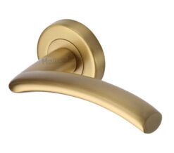 Heritage Brass Centaur Satin Brass Door Handles On Round Rose   (sold in pairs)
