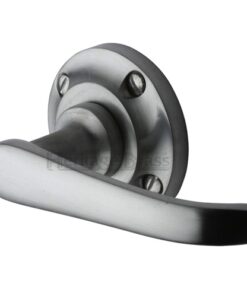 Heritage Brass Windsor Door Handles On Round Rose, Satin Chrome (sold in pairs)
